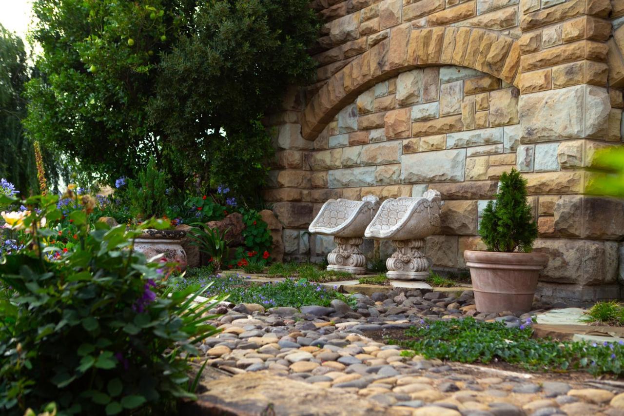 Wild Horses Lodge Harrismith Buitenkant foto