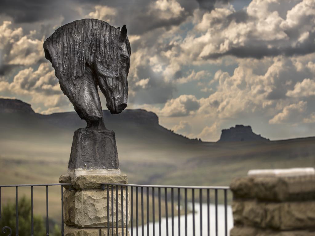 Wild Horses Lodge Harrismith Buitenkant foto